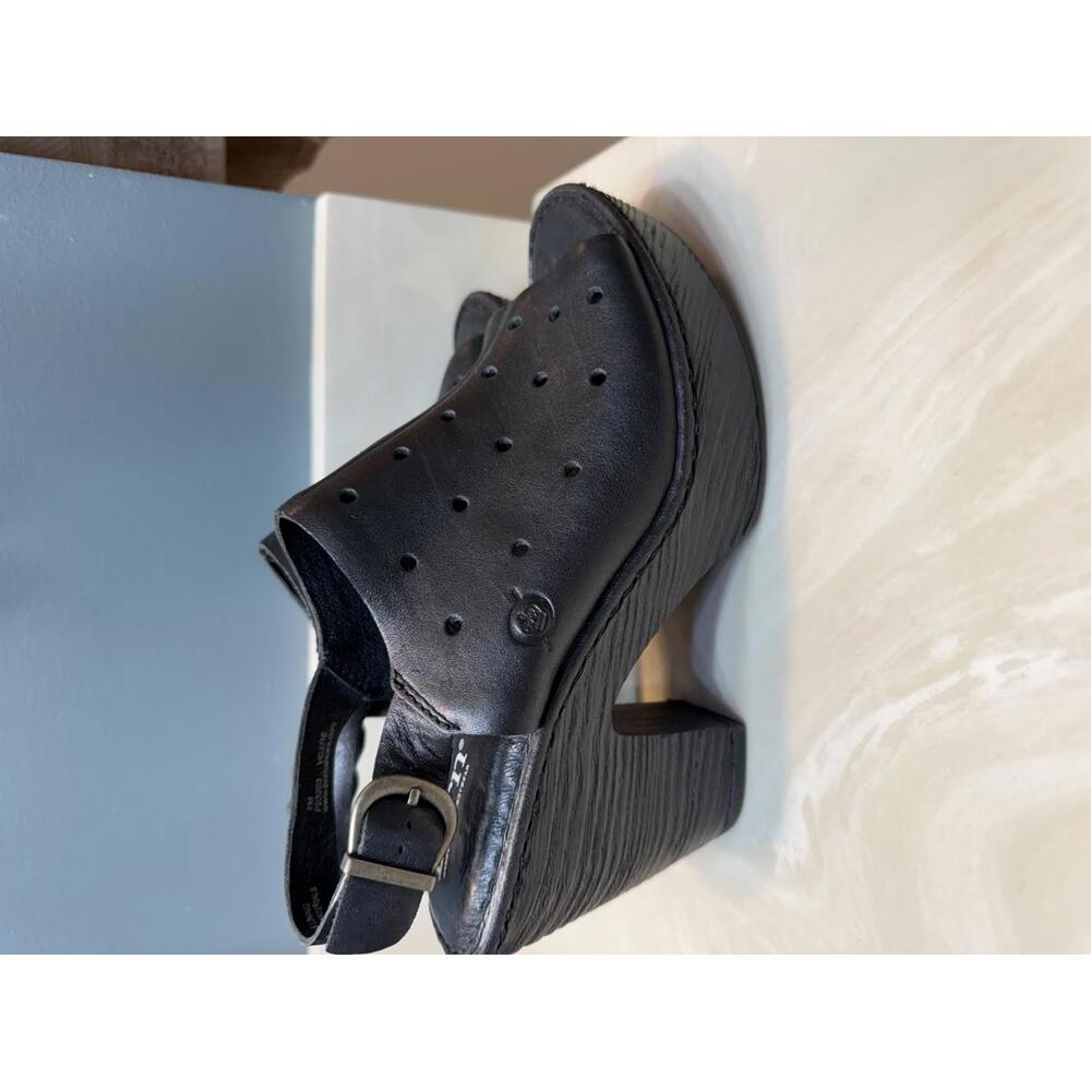 Born Black Leather Peep Toe Heeled Sandals - Size 7
